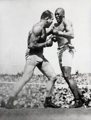Jack Johnson bei seinem Kampf mit James J. Jeffries (1910)